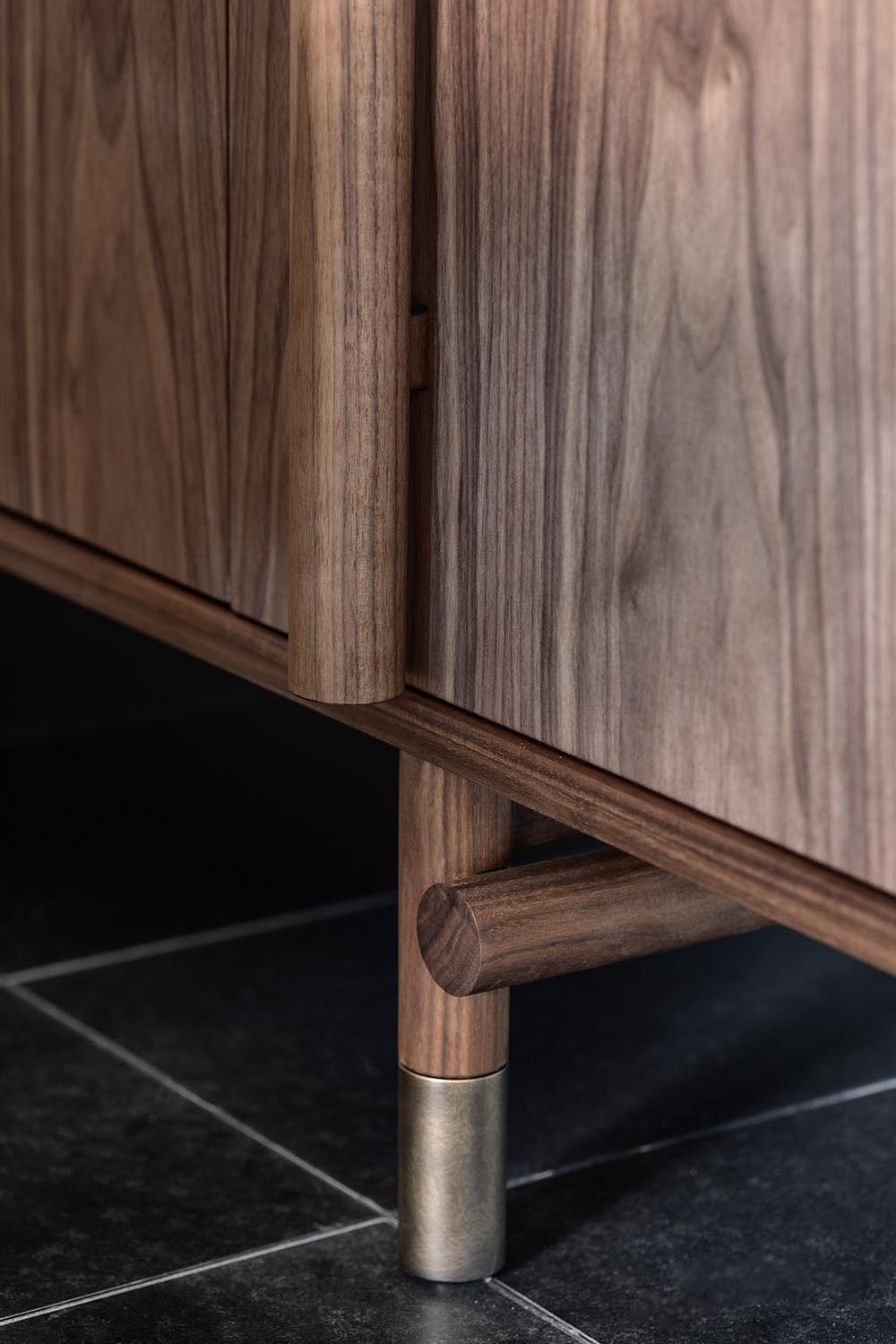 AQUA SIDEBOARD Gallery 4